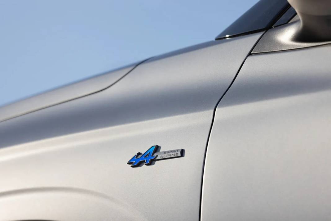 Türkiye'nin en ucuz otomobili olacak! Renault'un uygun fiyatlı modeli piyasaya giriyor: İşte fiyatı... 15